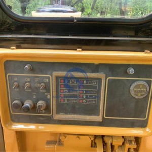 CAT D5